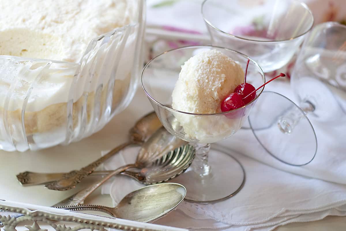 A serving of Charlotte Russe in a crystal dessert dish.