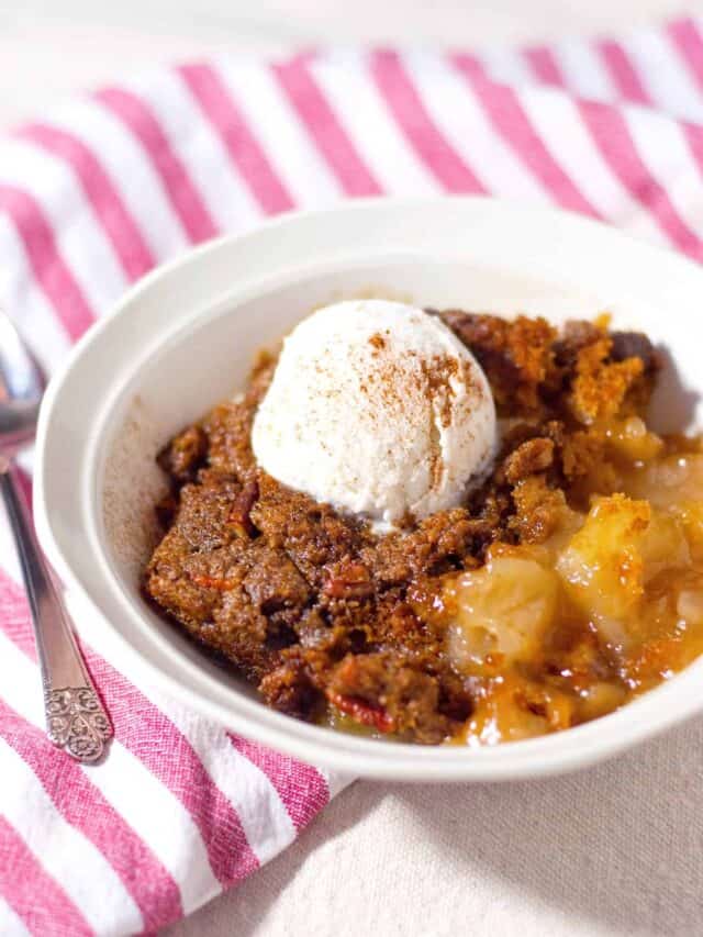 The Best Gingerbread Apple Cobbler Story