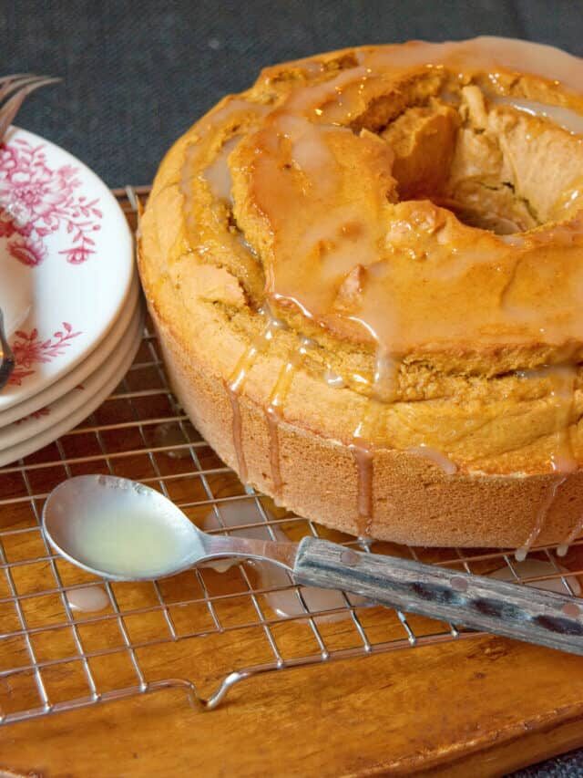 Glazed Pumpkin Pound Cake