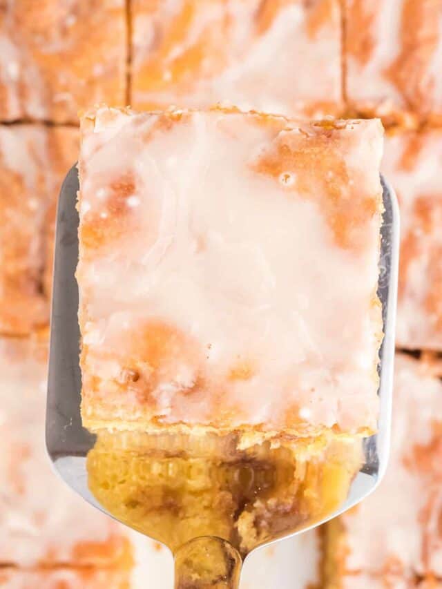 Easy Homemade Honey Bun Cake Recipe Story