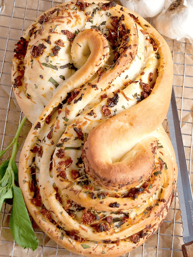 Pane Bianco with Tomato, Basil, and Garlic Story